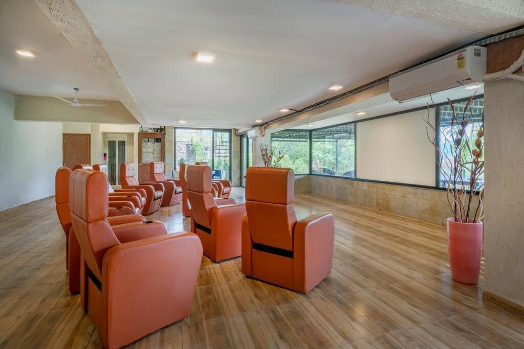 Saffronstays Sonnet Кополи Екстериор снимка